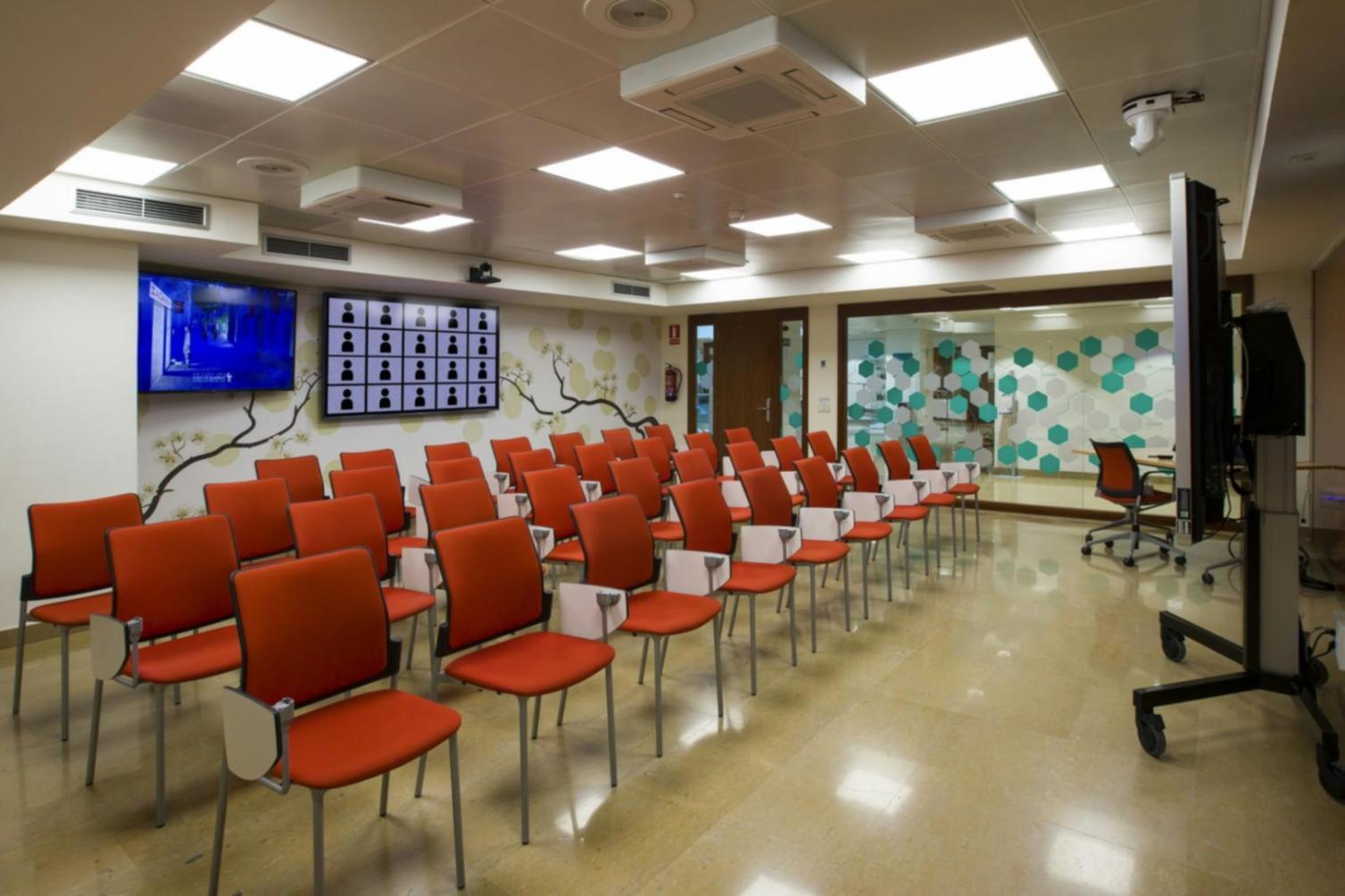 Graphiques financiers et données de performance sur écran d'ordinateur